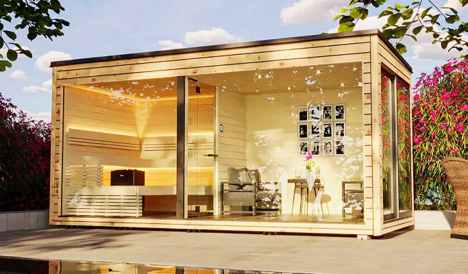 Außensauna pureGarden, Spezialanfertigung, große Sauna mit Vorraum, Bild von vorne, Außenverkleidung in Fichte